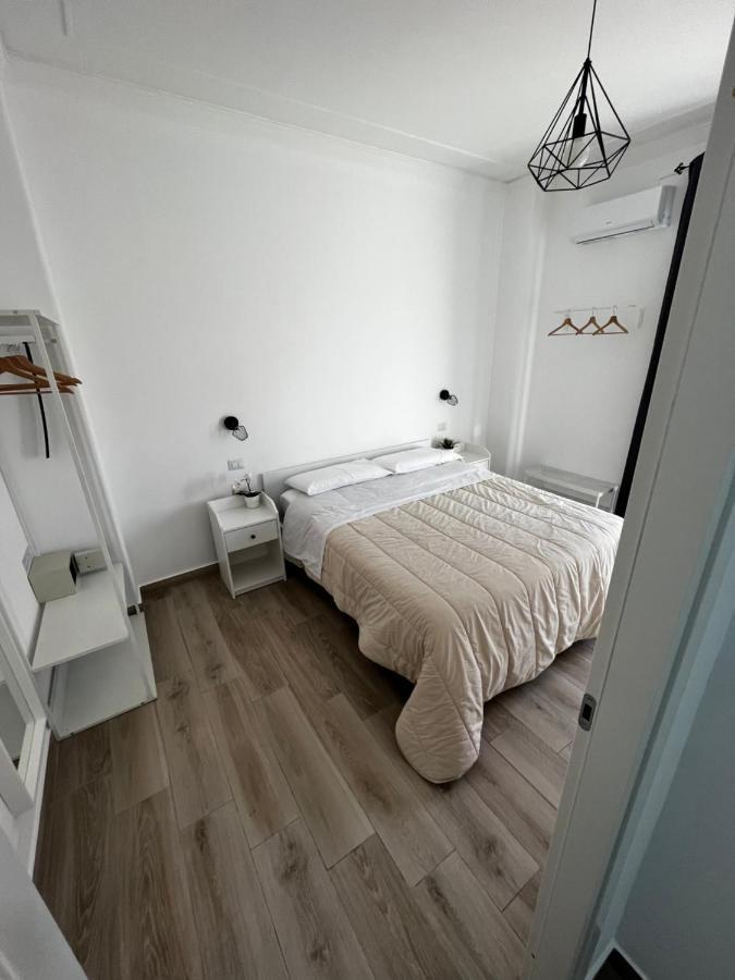 Dimora Sicula Guest House คาตาเนีย ภายนอก รูปภาพ